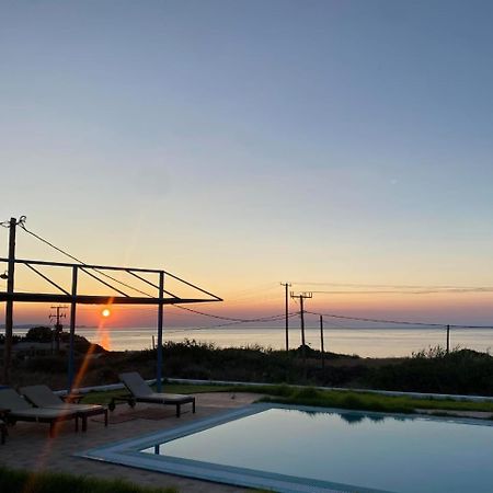 Cristelia Seafront & Pool Villa Лахания Екстериор снимка