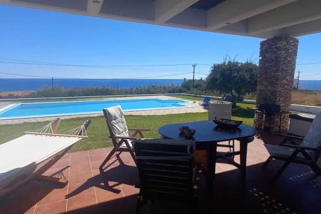 Cristelia Seafront & Pool Villa Лахания Екстериор снимка