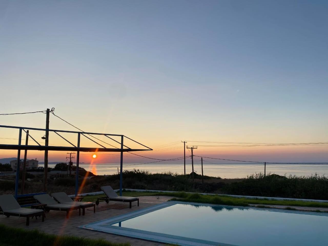 Cristelia Seafront & Pool Villa Лахания Екстериор снимка